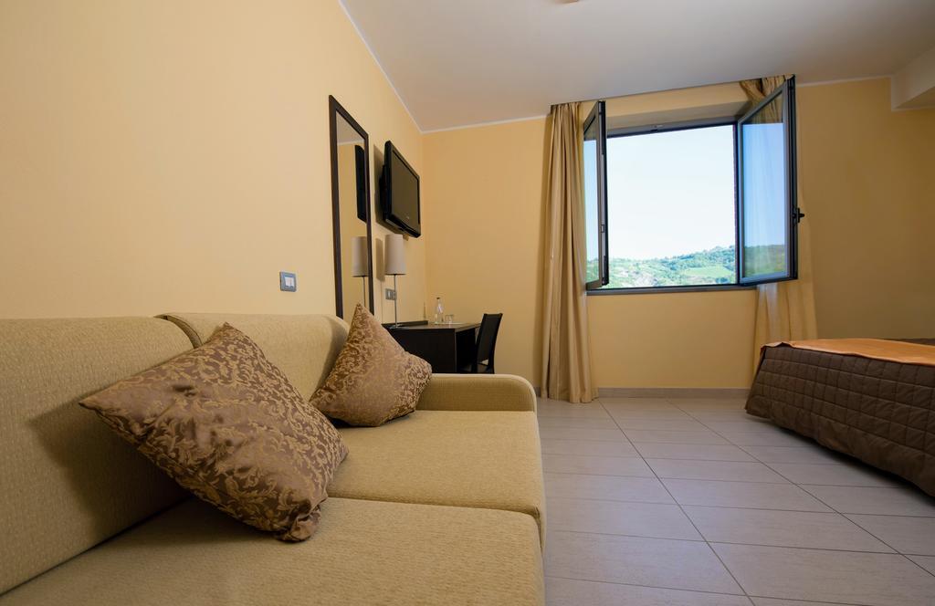 Hotel Letizia Borello Экстерьер фото