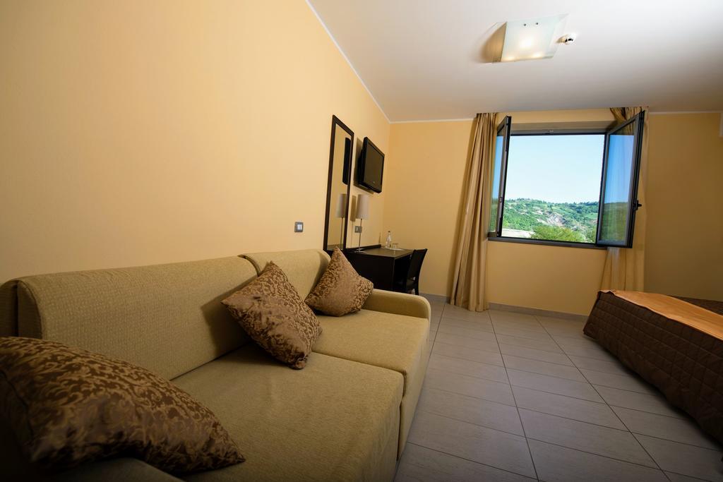 Hotel Letizia Borello Экстерьер фото