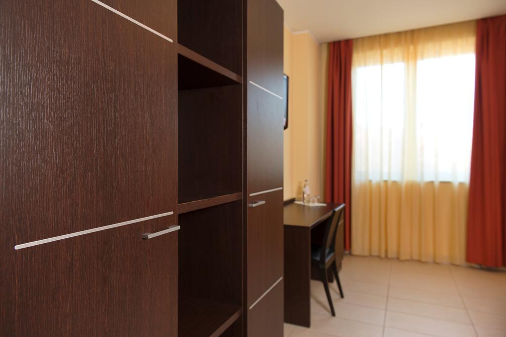 Hotel Letizia Borello Экстерьер фото