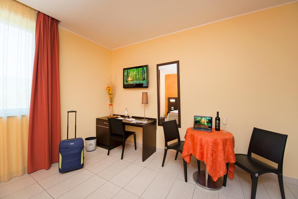 Hotel Letizia Borello Экстерьер фото